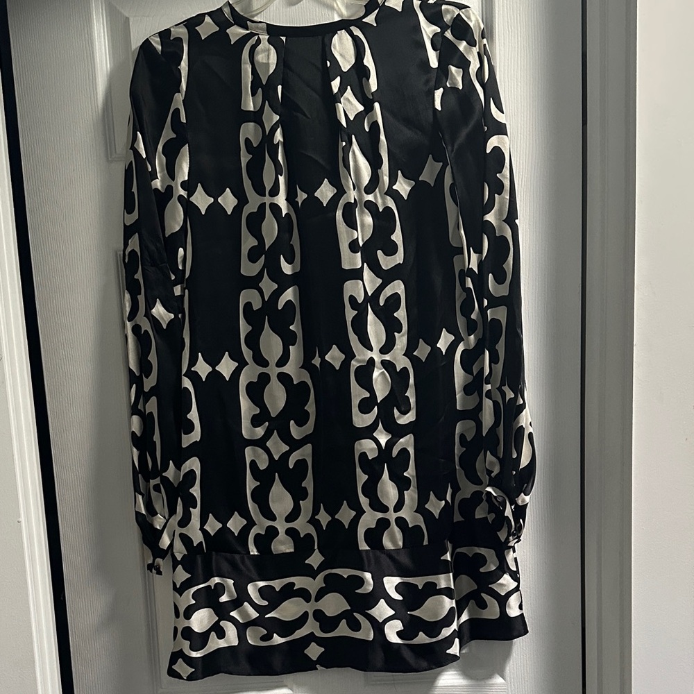 Beautiful 💯 silk dress